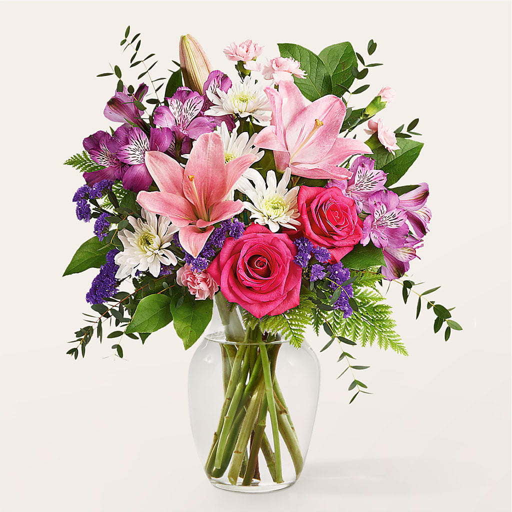 Lace & Pearls Bouquet – Unique Flowers And Wedding, Miami FL