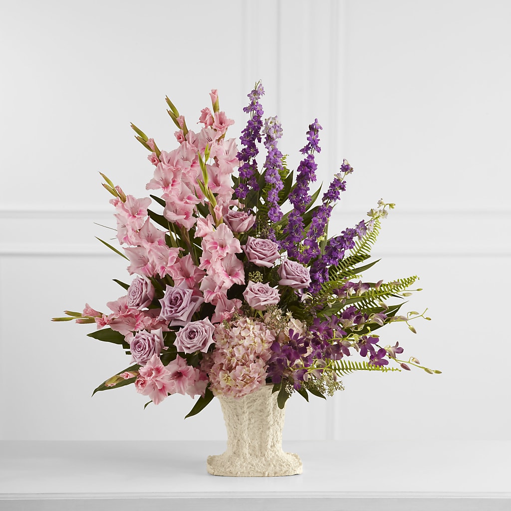 Flowing Garden Arrangement – Unique Flowers And Wedding, Miami FL