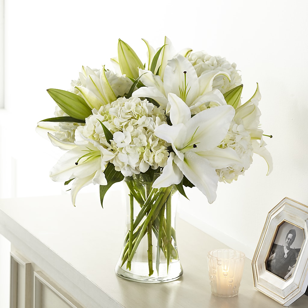 Compassionate Lily Bouquet – Unique Flowers And Wedding, Miami FL