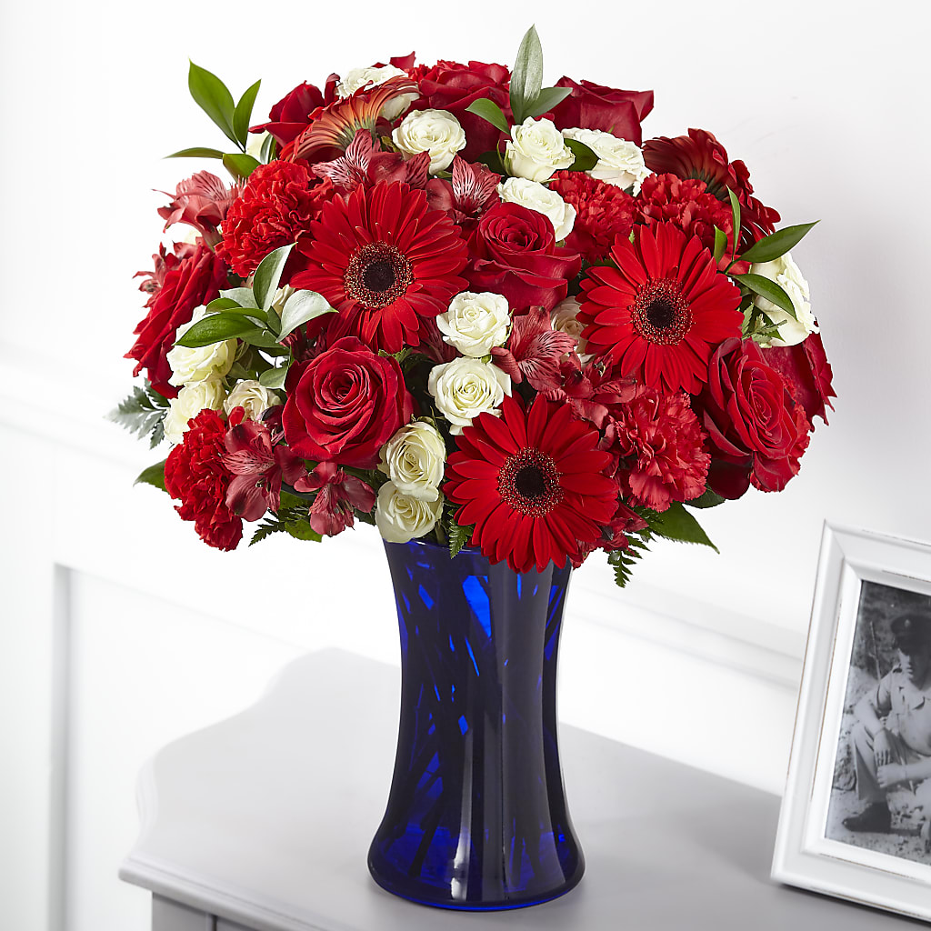 Hearts Embrace Bouquet – Unique Flowers And Wedding, Miami FL