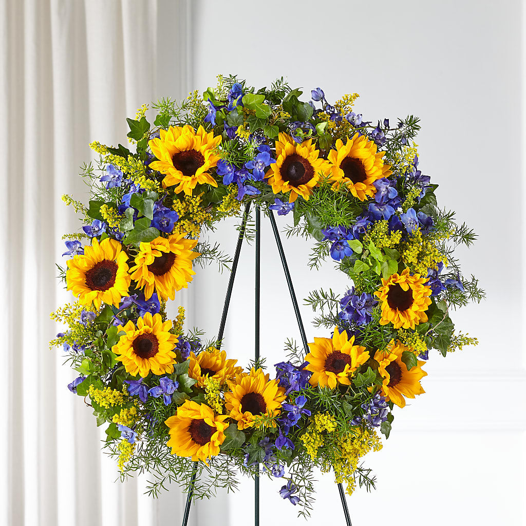 Bright Rays Wreath – Unique Flowers And Wedding, Miami FL