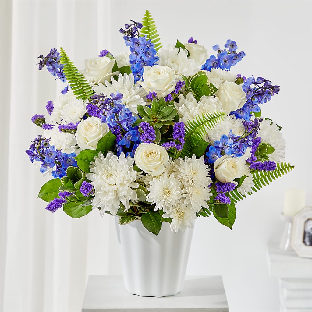 Hold Dear Tabletop Basket – Unique Flowers And Wedding, Miami FL