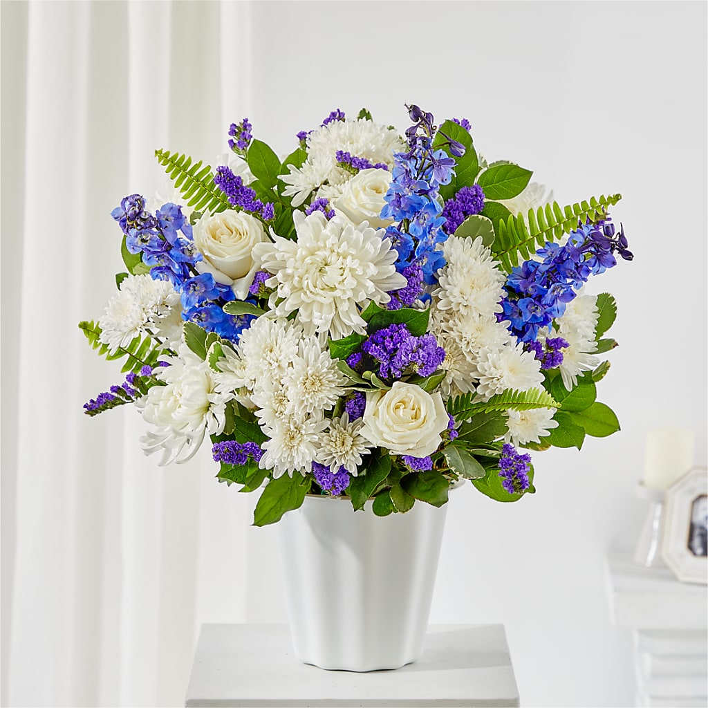 Hold Dear Tabletop Basket – Unique Flowers And Wedding, Miami FL