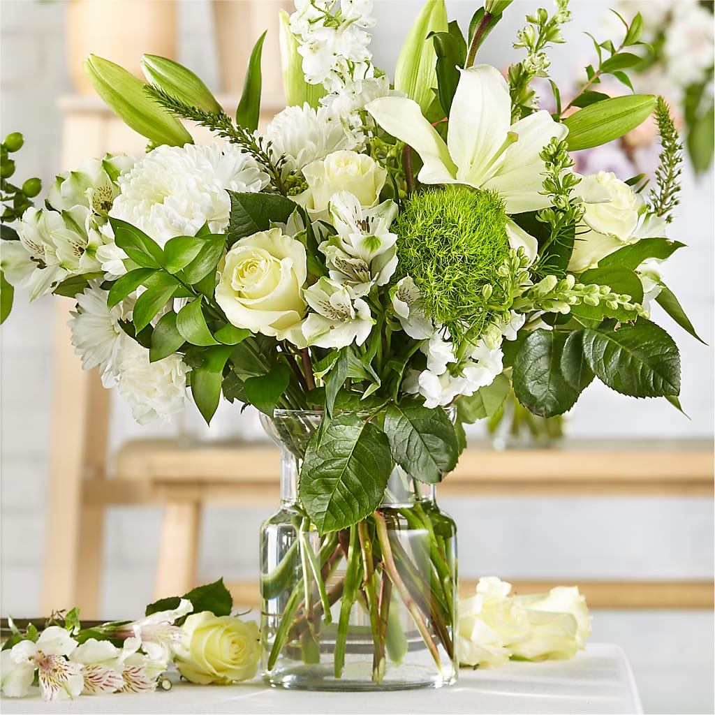 Classic Ivory – A Florist Original – Unique Flowers And Wedding, Miami FL