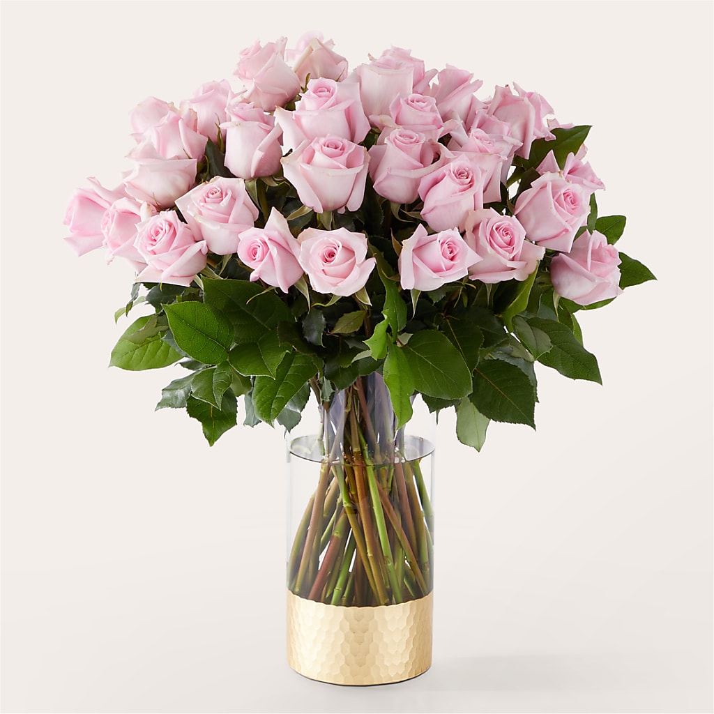 Picture Perfect Pink Rose Bouquet – Unique Flowers And Wedding, Miami FL