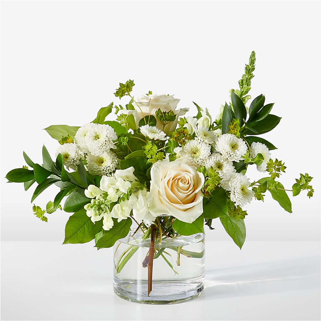 Hint of Vanilla Bouquet – Unique Flowers And Wedding, Miami FL