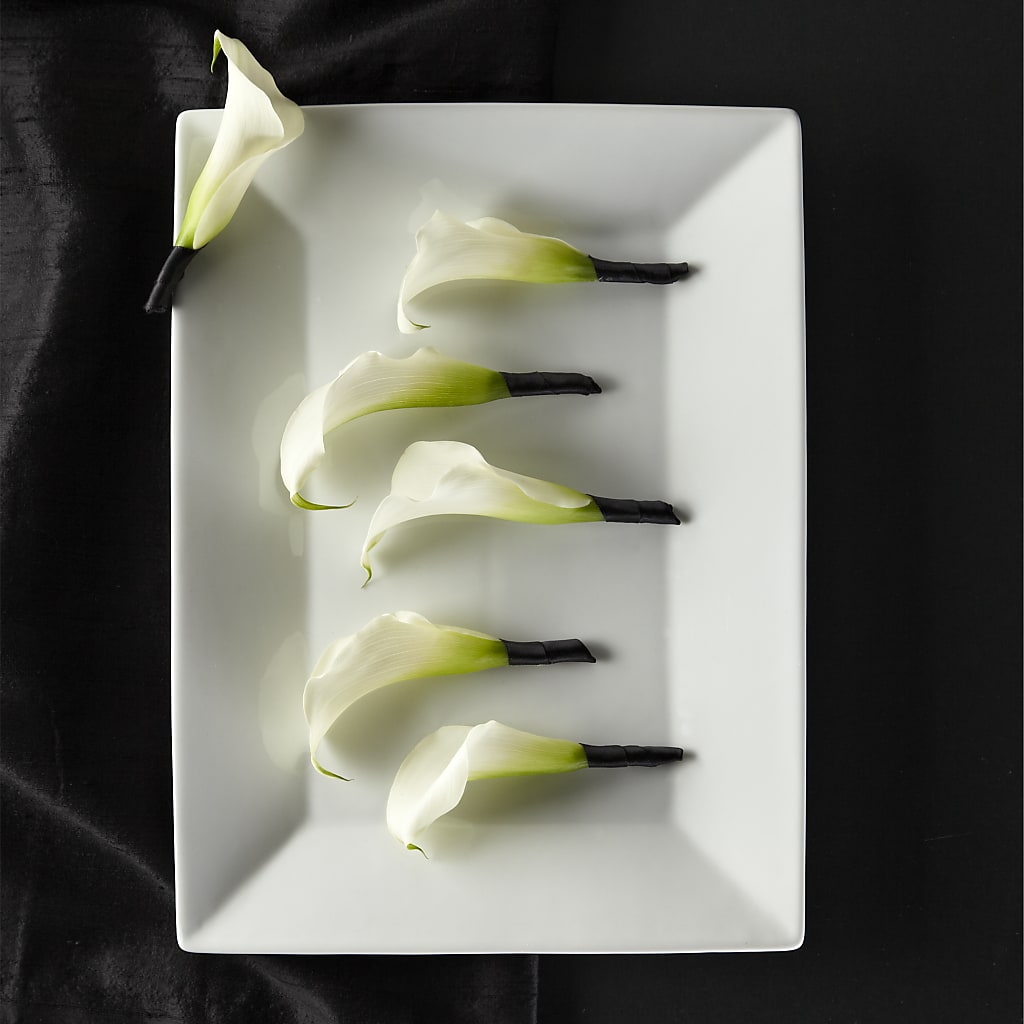 Calla Lily Promise Boutonniere – Unique Flowers And Wedding, Miami FL