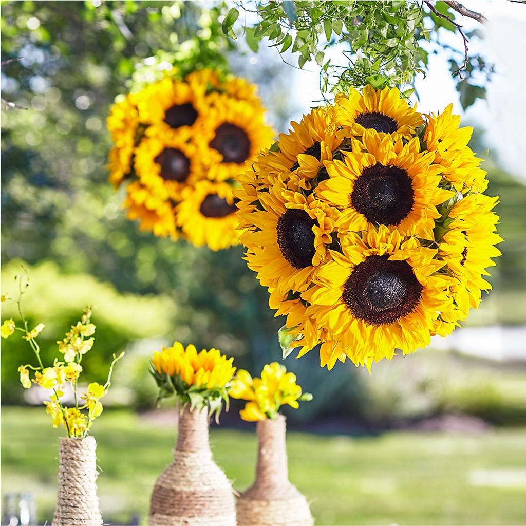 Sublime Garden Hanging Arrangement – Unique Flowers And Wedding, Miami FL