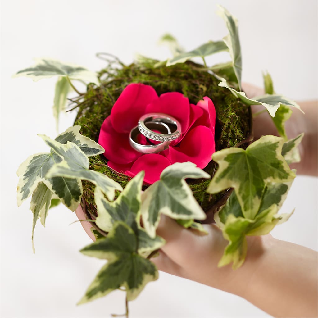 Lila Rose Ring Nest – Unique Flowers And Wedding, Miami FL