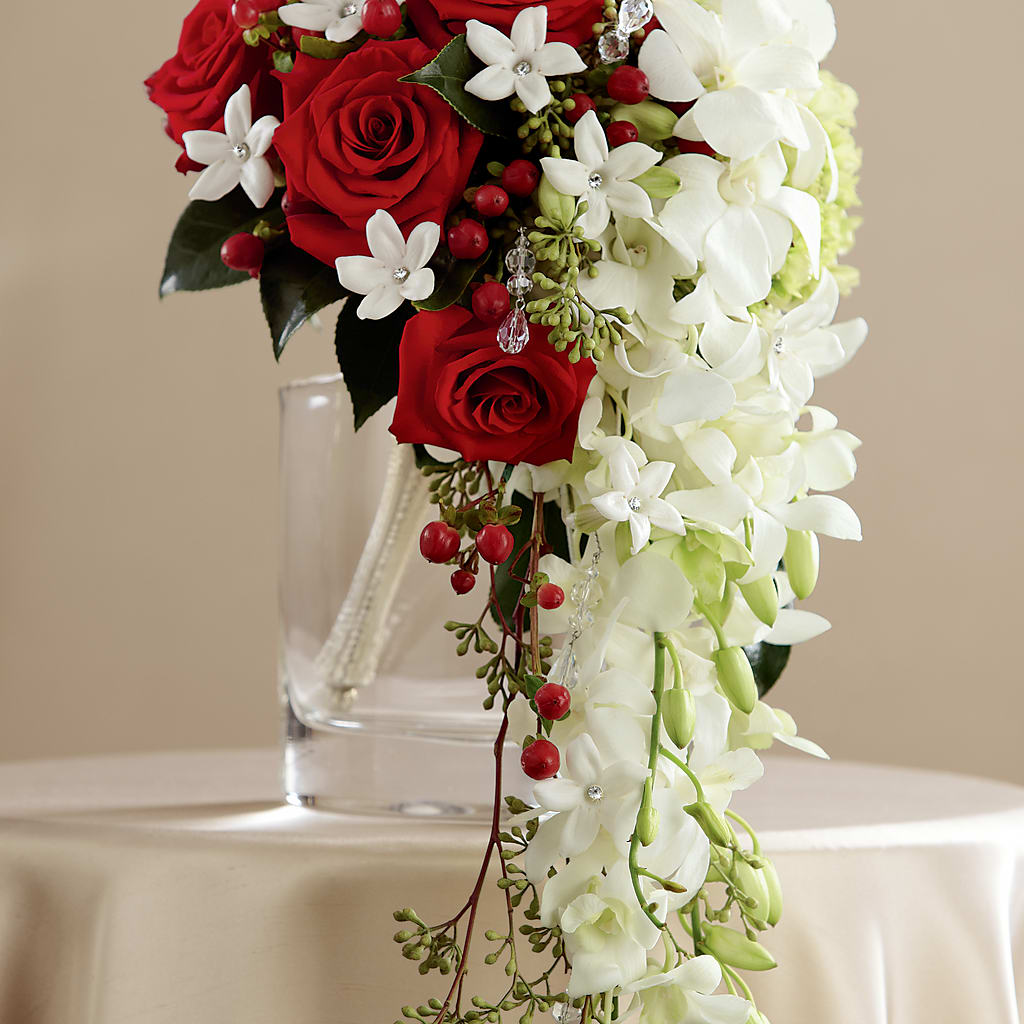 Here Comes the Bride Bouquet – Unique Flowers And Wedding, Miami FL