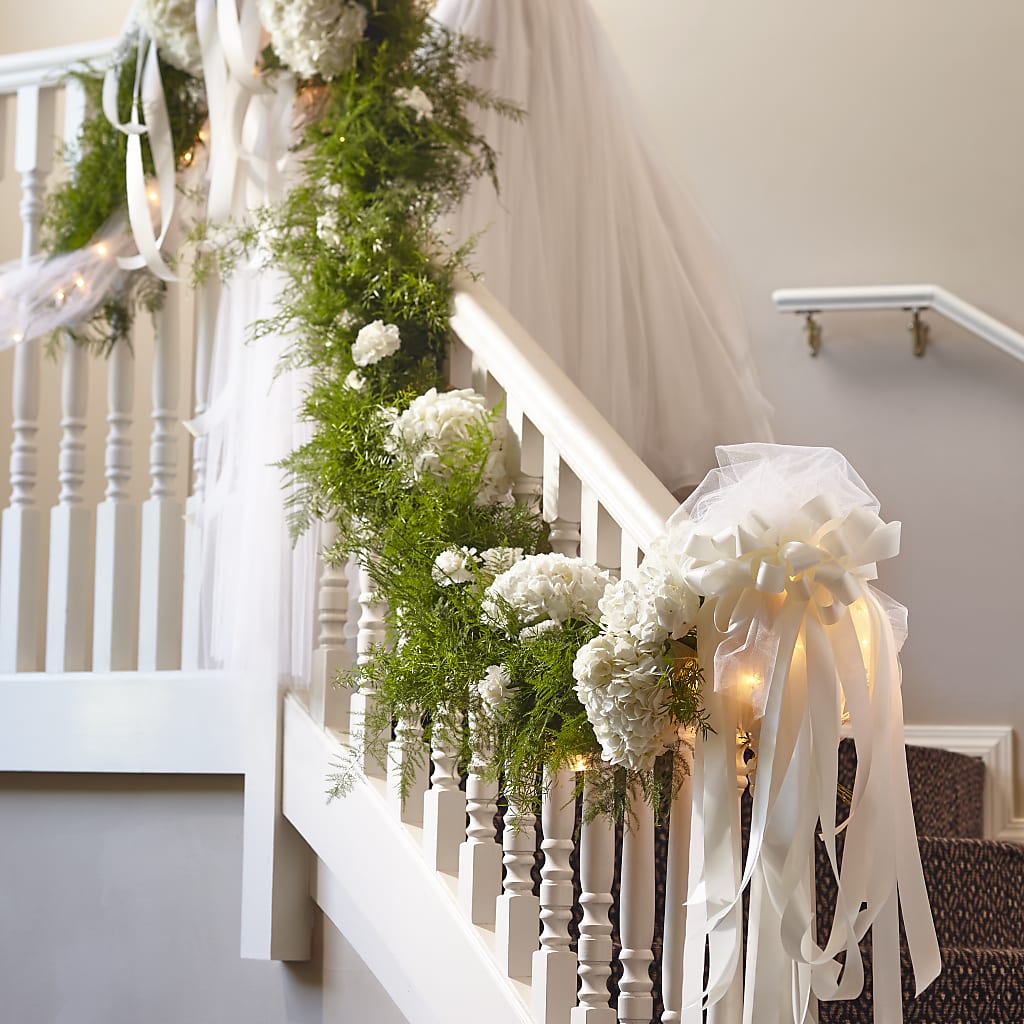 Champagne Dreams Garland – Unique Flowers And Wedding, Miami FL
