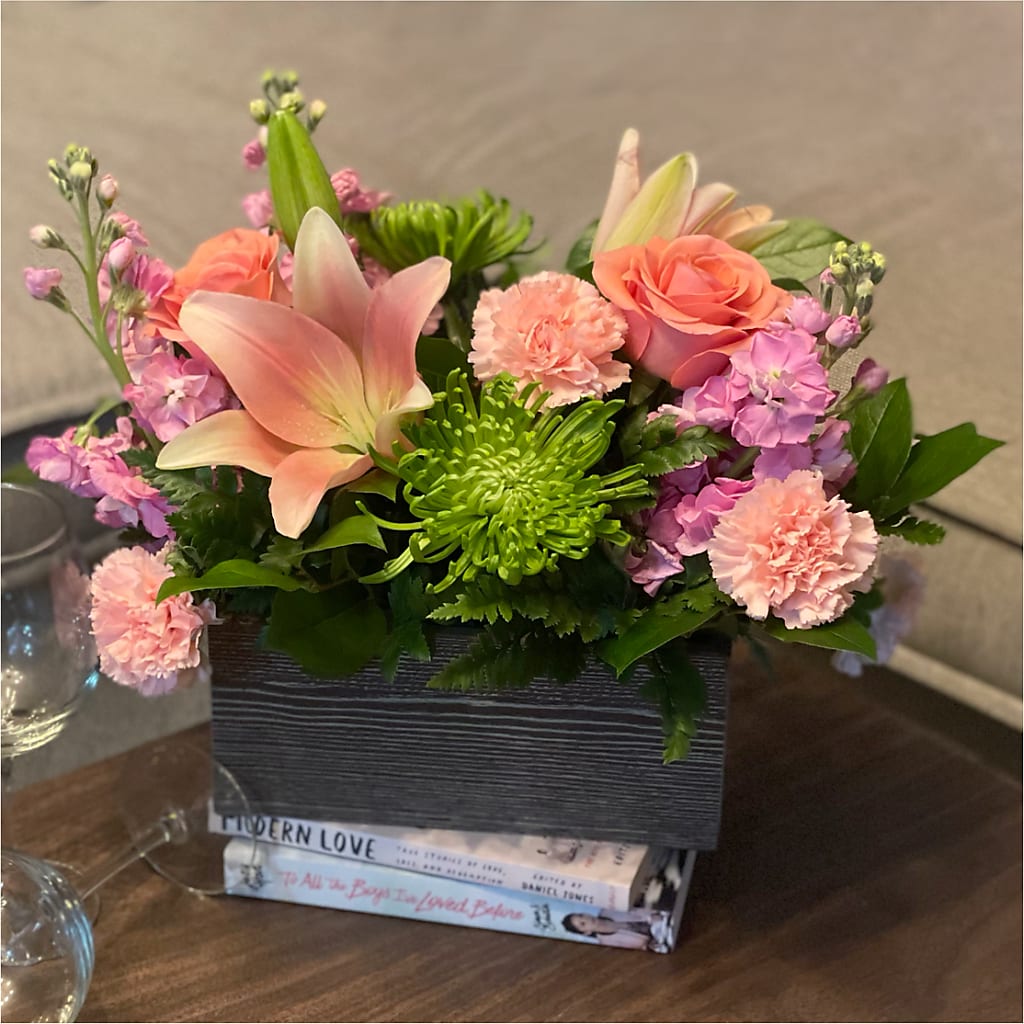 Beautiful Spirit Basket –  Unique Flowers And Wedding, Miami FL