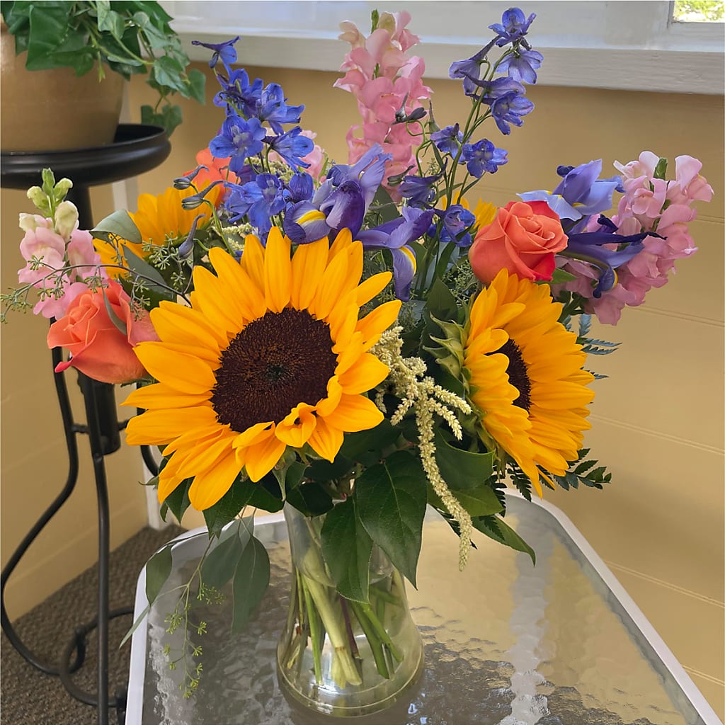 Rays of Life Bouquet –  Unique Flowers And Wedding, Miami FL