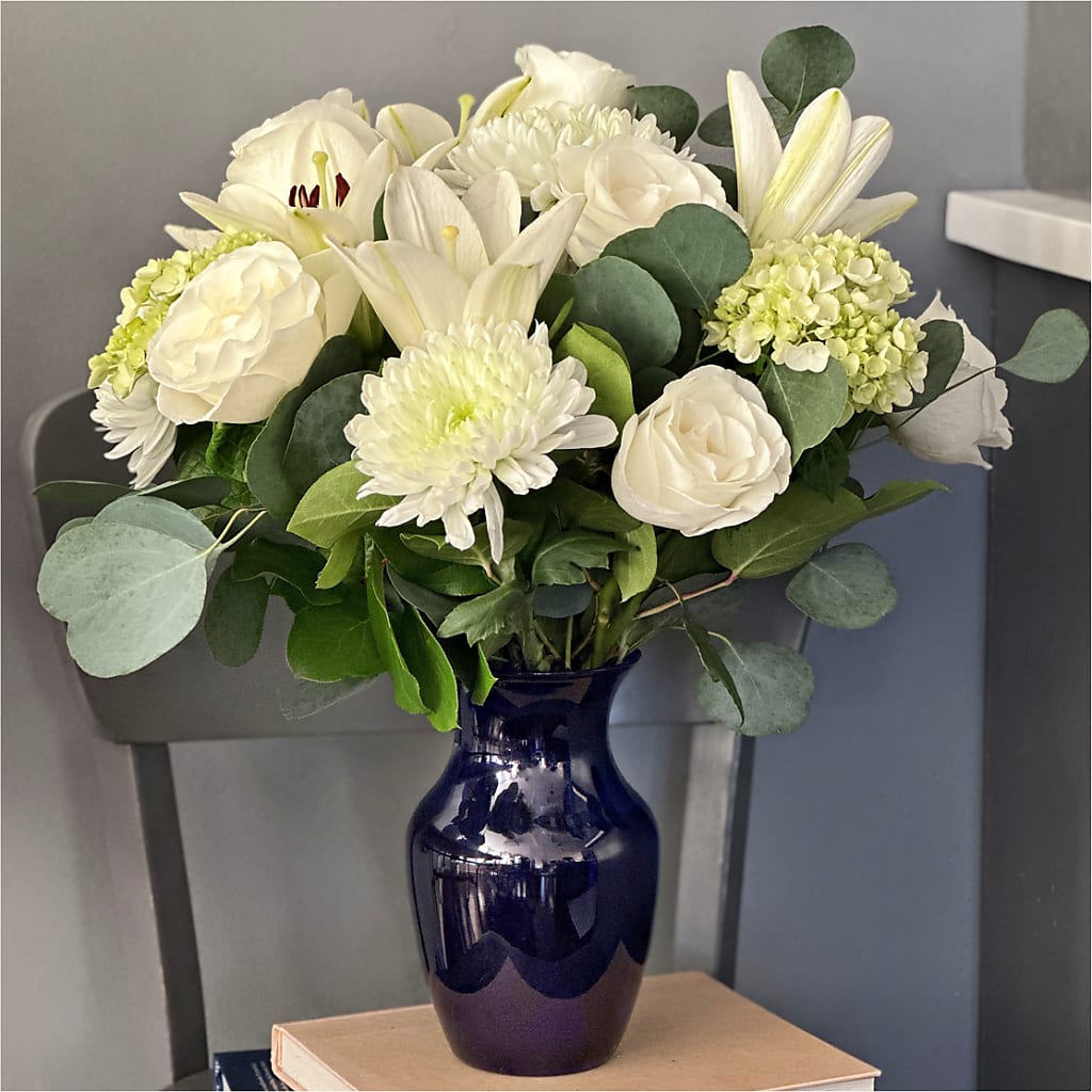 Snowy Dreams Bouquet –  Unique Flowers And Wedding, Miami FL