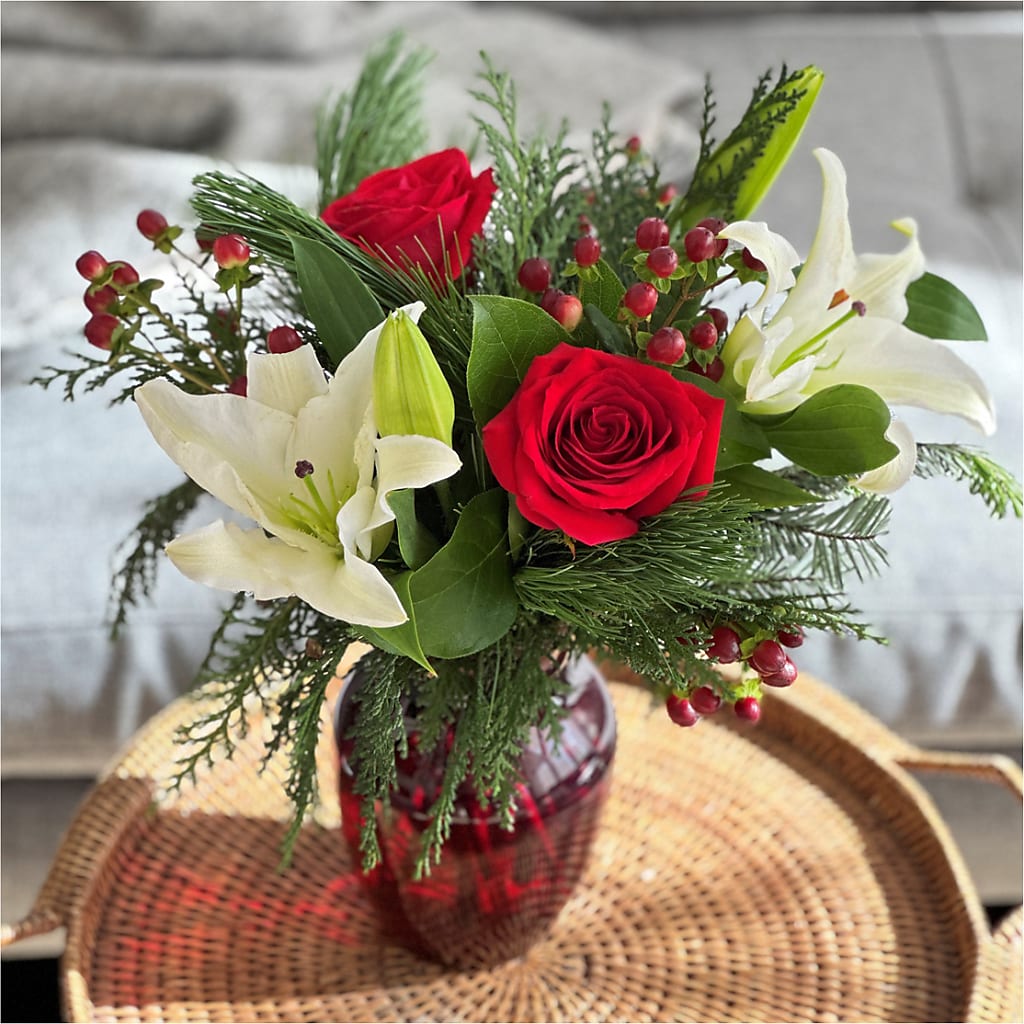Evergreen Delight Bouquet –  Unique Flowers And Wedding, Miami FL