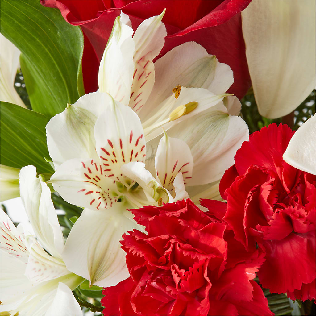 Holiday Season Bouquet –  Unique Flowers And Wedding, Miami FL