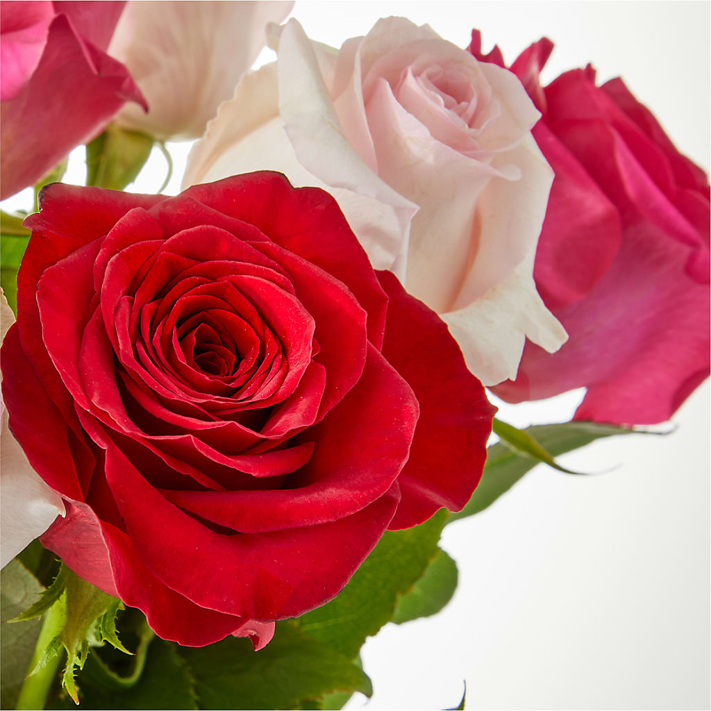 Charming Rose Bouquet –  Unique Flowers And Wedding, Miami FL