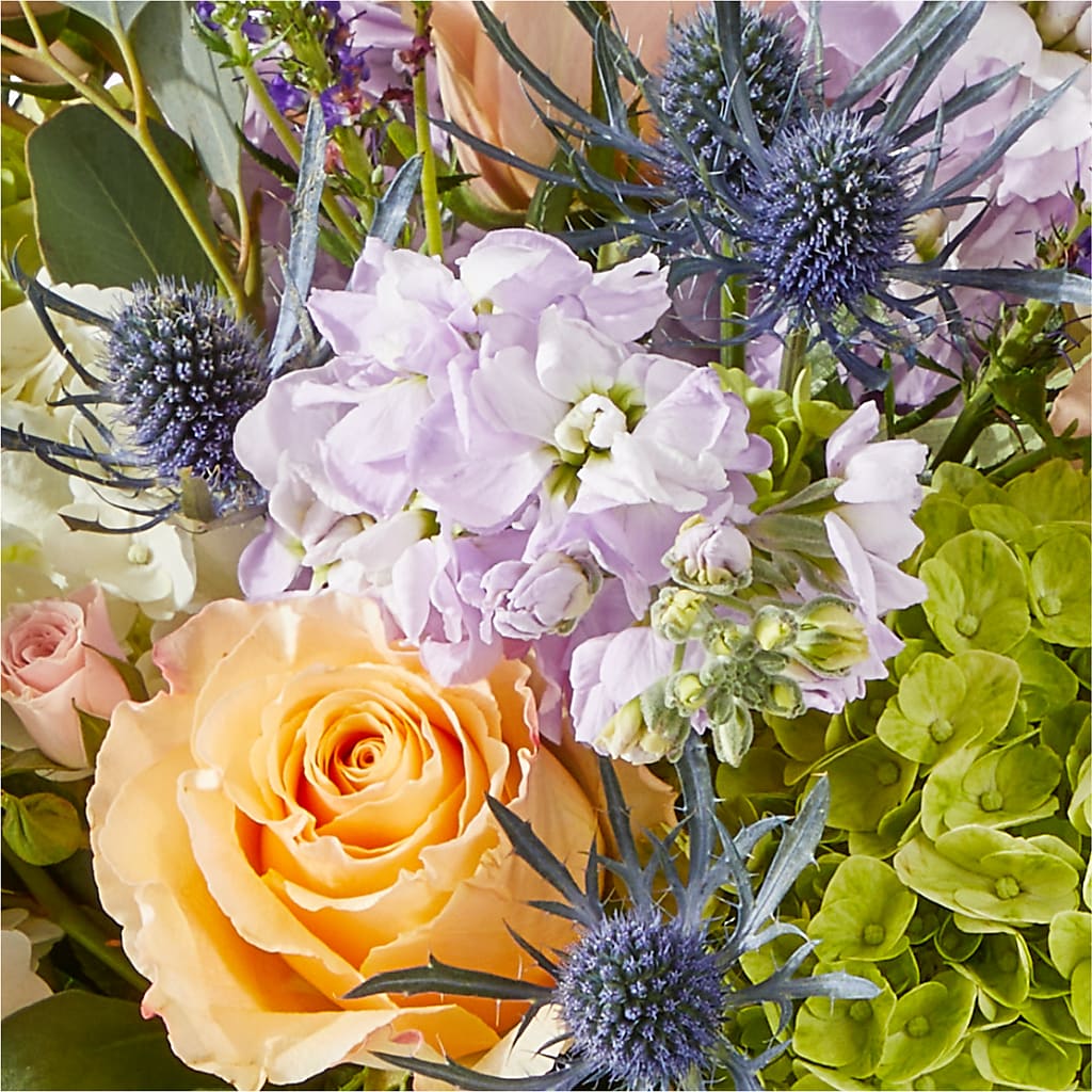 Porch Swing Bouquet –  Unique Flowers And Wedding, Miami FL