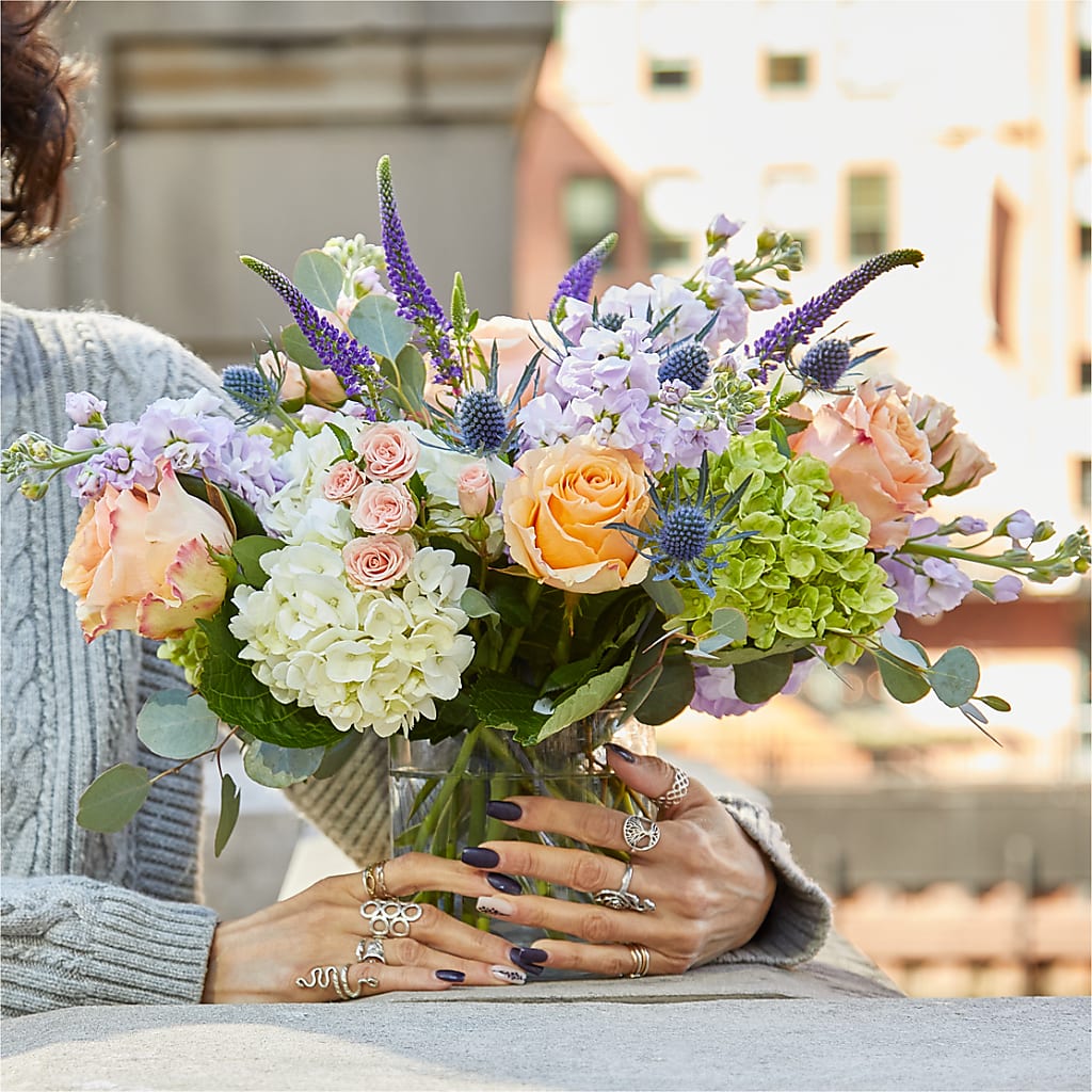 Porch Swing Bouquet –  Unique Flowers And Wedding, Miami FL