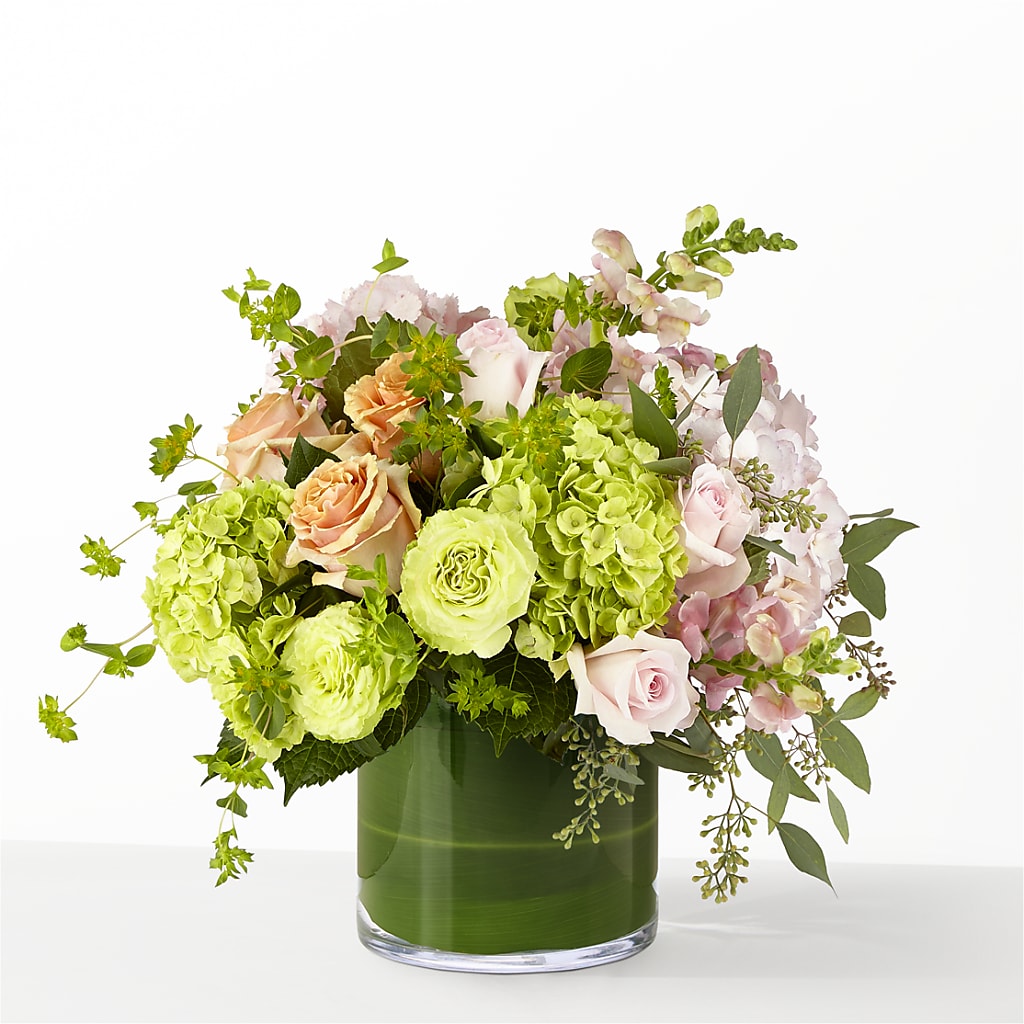 The Art Deco –  Unique Flowers And Wedding, Miami FL