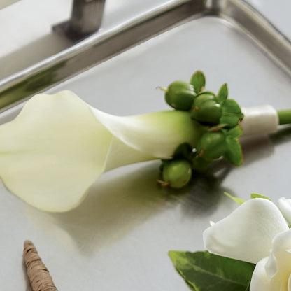 White Calla Boutonniere –  Unique Flowers And Wedding, Miami FL